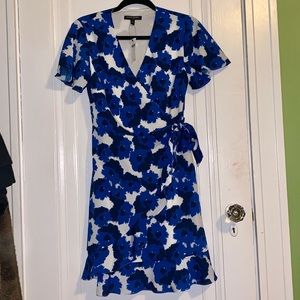 BNWT Banana Republic Floral Wrap Dress